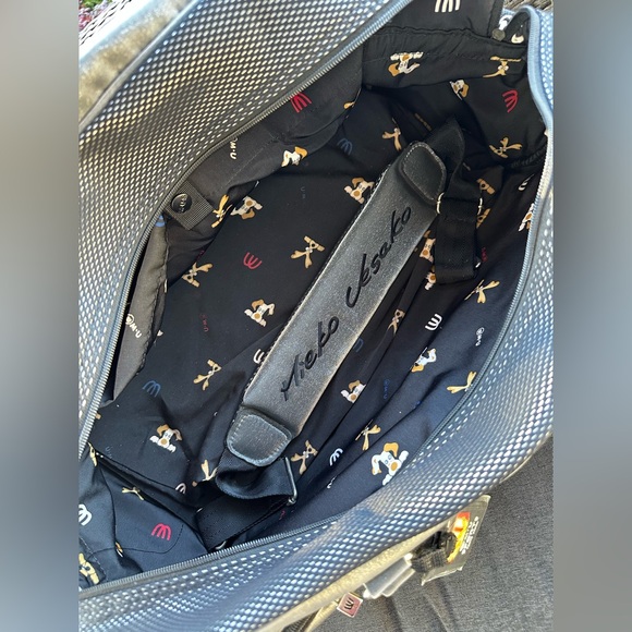 NWOT - SUPER RARE 🔥 MU SPORTS Metallic Shinny  Grey Golf Luggage Bag - Picture 11 of 16